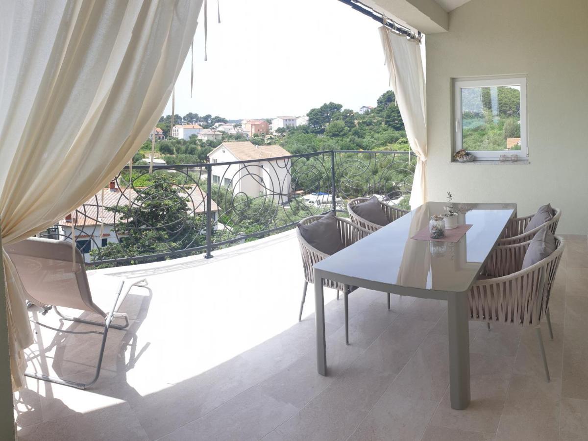 Apartment Mia 2 Banjol Exterior foto